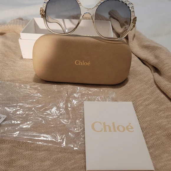 Chloe Sunglasses with Gold and Black Accents - Picture 3 of 7